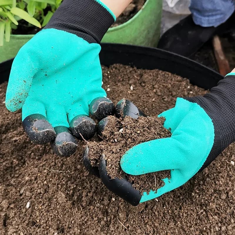 Gardening Gloves with Built-in Claws for Digging
