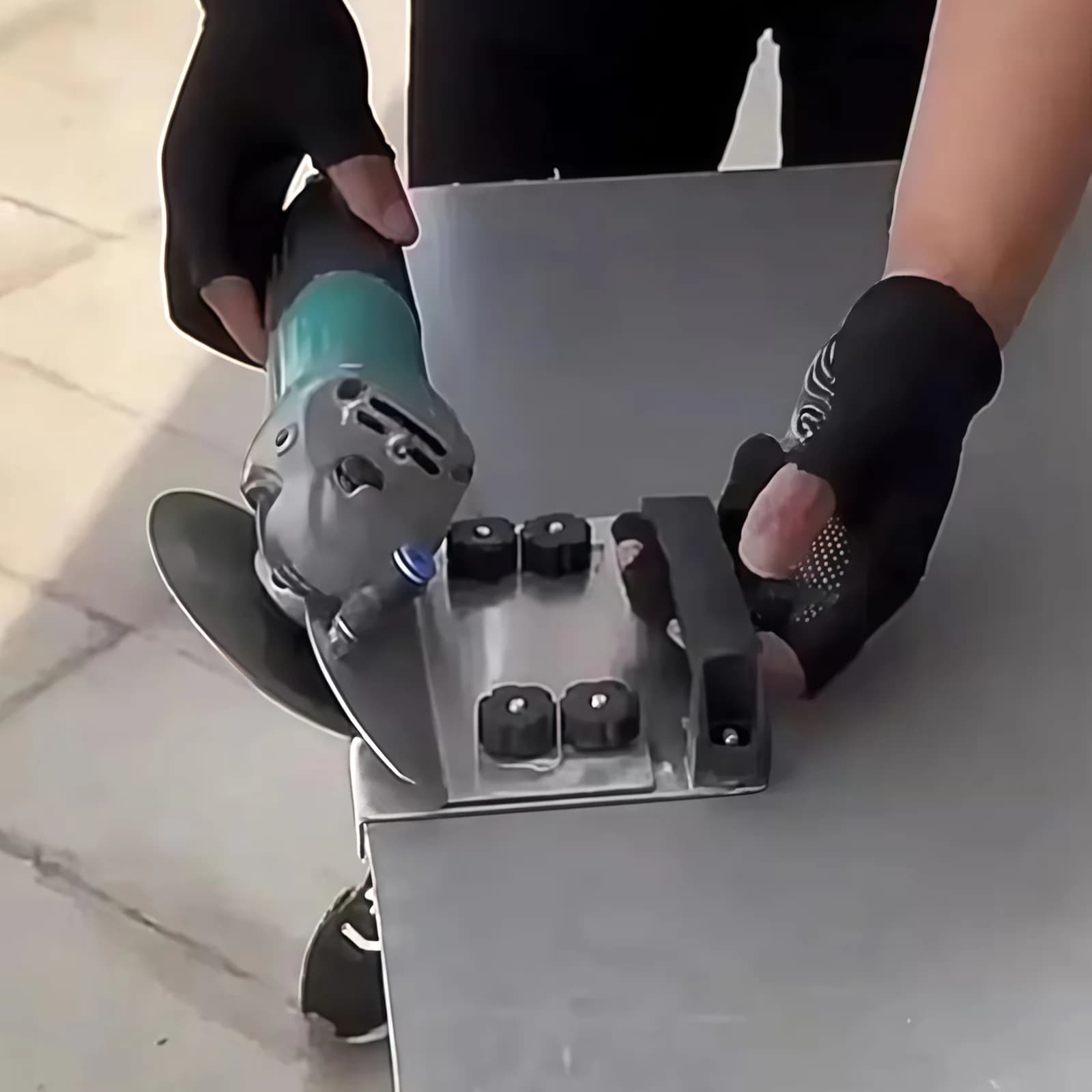 Angle Chamfer Tool Bracket for Angle Grinder