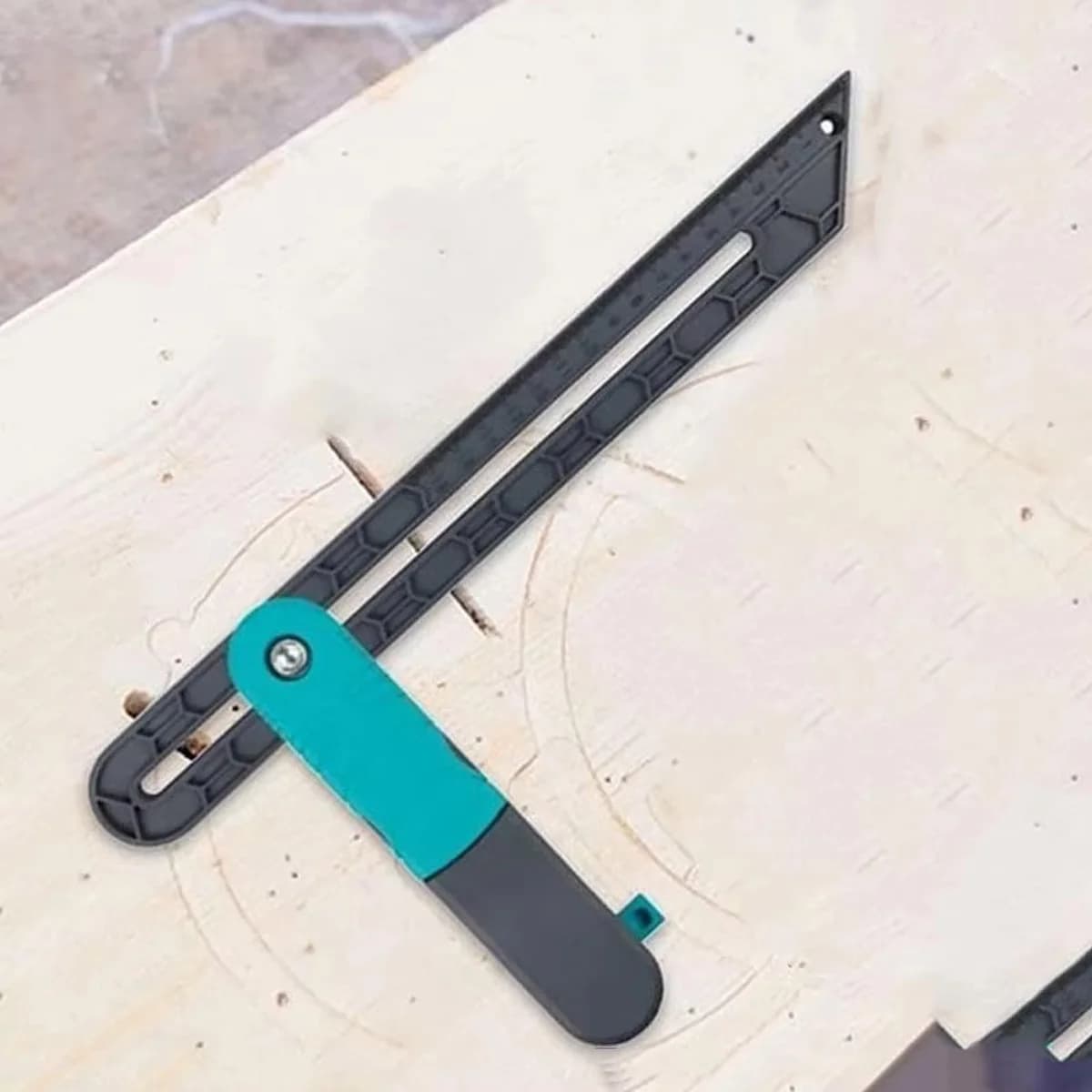 Sliding T-Bevel Gauge with Lock and Level
