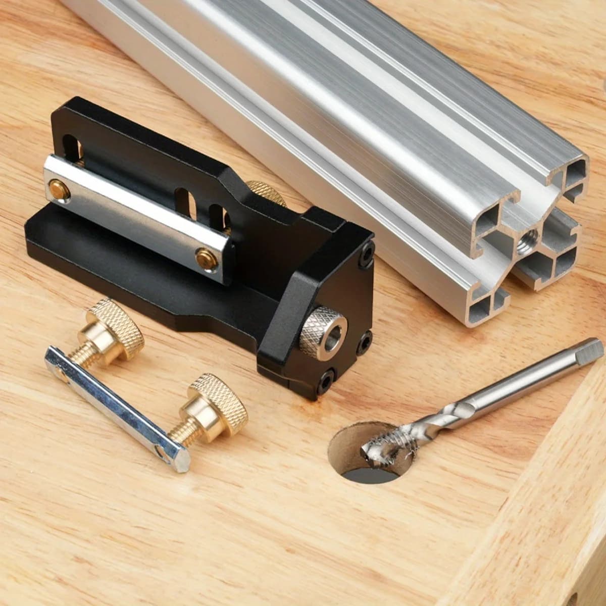 Manual Threading Jig for 20/30/40 Aluminum Profiles