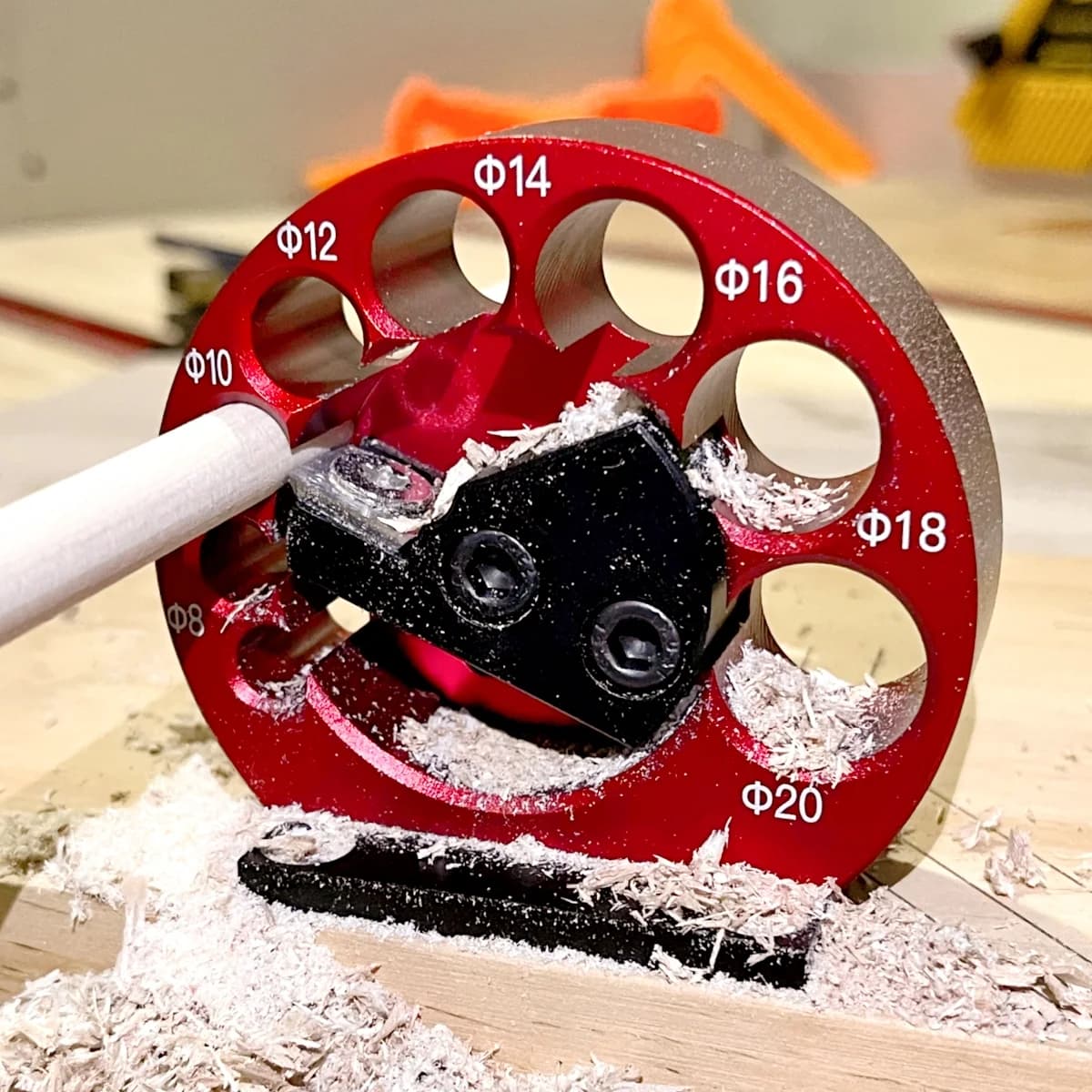 8-Hole Adjustable Woodworking Dowel Maker Jig, 8-20mm